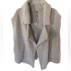 Soyer wool vest size L, pockets